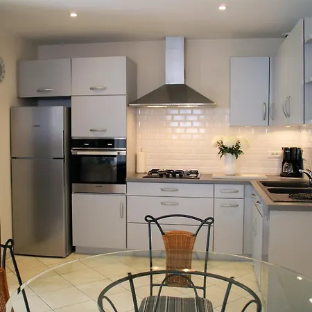 D'hotes L'olivier Bed & Breakfast 3*